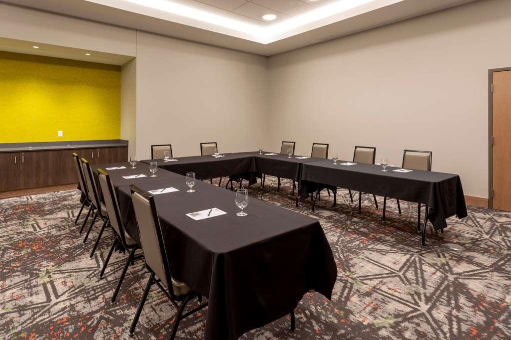 Running Aces Hotel & Casino, Trademark Collection By Wyndham Forest Lake Facilities photo